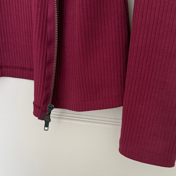 Grey State Deep Red Ribbed Jacket - Picture 10 of 13